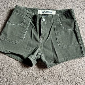 Gap jeans women corduroy shorts size 2 army green gently used